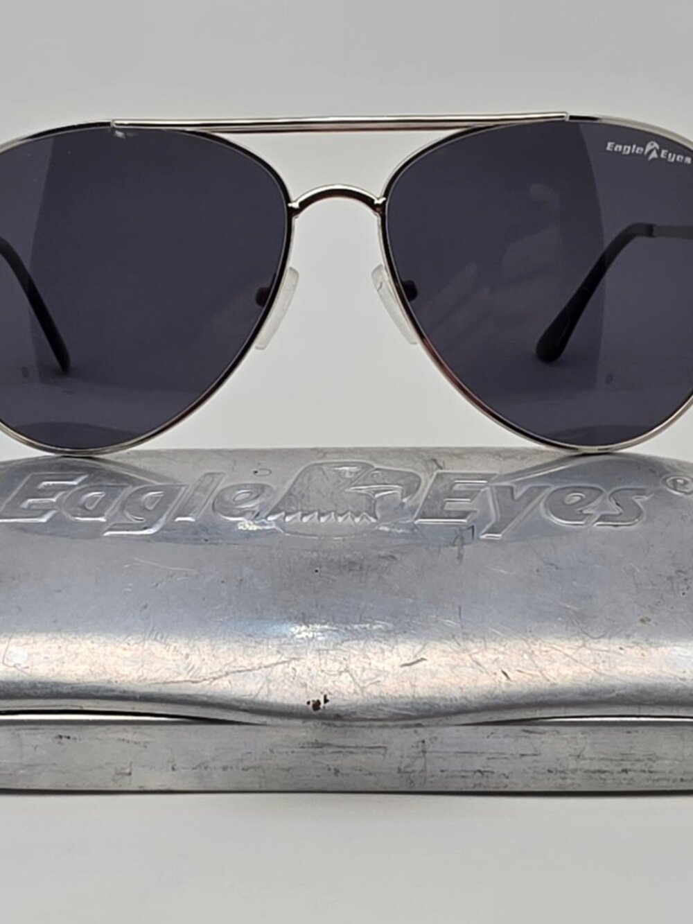 Eagle Eyes P-8811 Silver Frame Polarized Grey Lens Aviator Sunglasses w/ Case